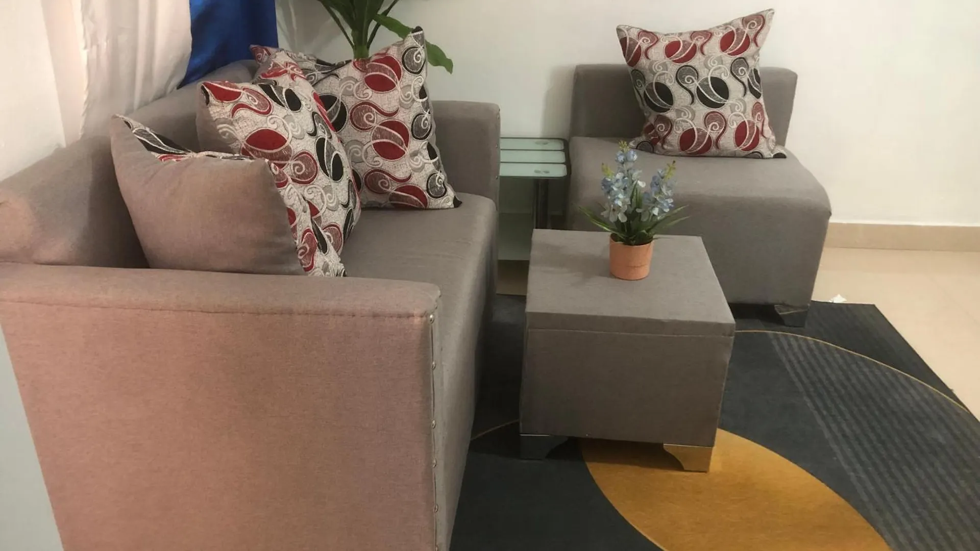 הקונטקטים של Apartamento De Lujo Amueblado Guadeca B